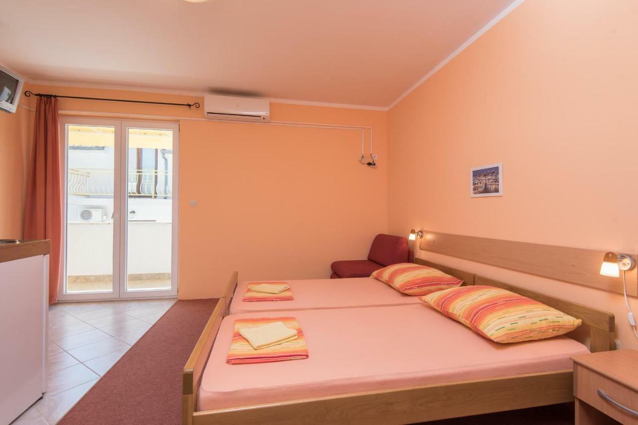 Apartmani Villa Lidija Orebic Bagian luar foto