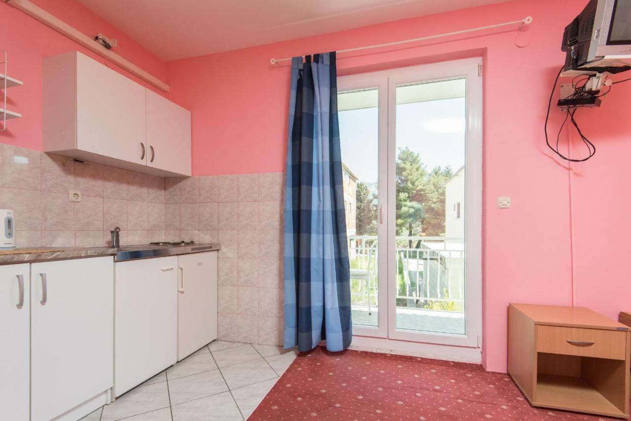 Apartmani Villa Lidija Orebic Bagian luar foto