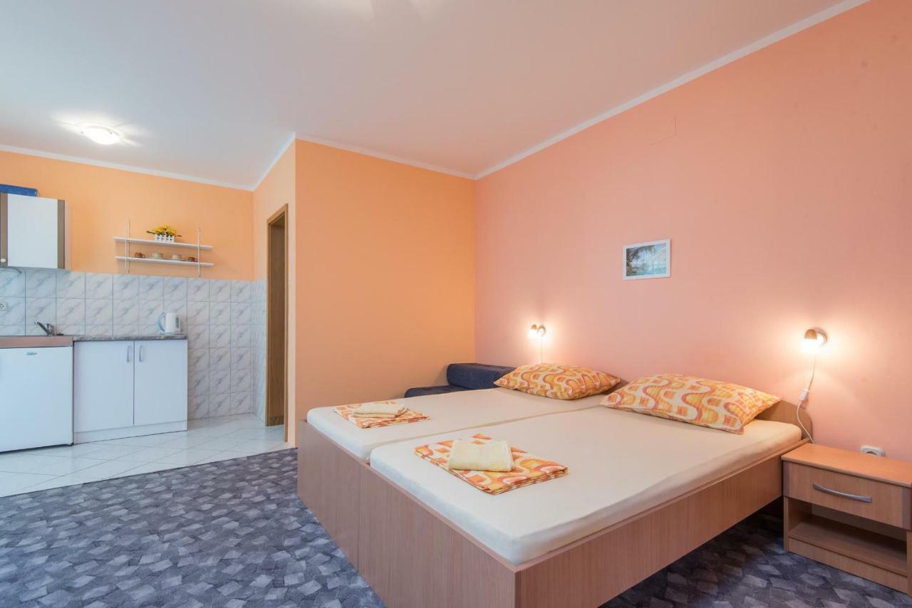 Apartmani Villa Lidija Orebic Bagian luar foto