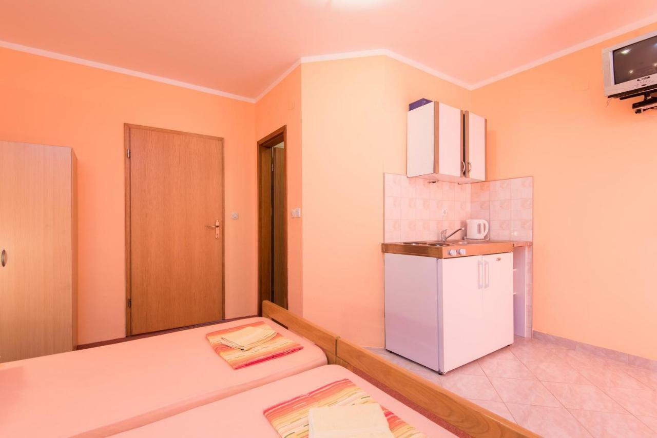 Apartmani Villa Lidija Orebic Bagian luar foto